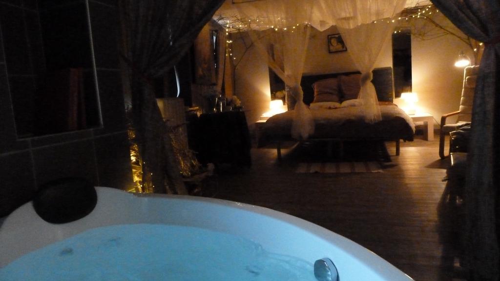Francorchamps Guest House, Chambres Avec Ou Sans Jacuzzi 말메디 객실 사진